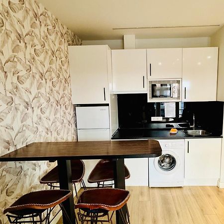 Apartamentos Apolo Мадрид Екстер'єр фото
