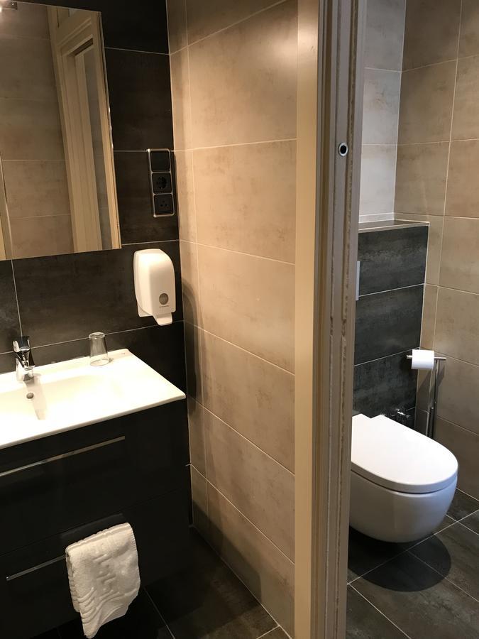 Apartamentos Apolo Мадрид Екстер'єр фото