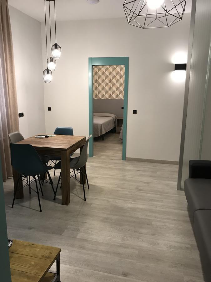 Apartamentos Apolo Мадрид Екстер'єр фото