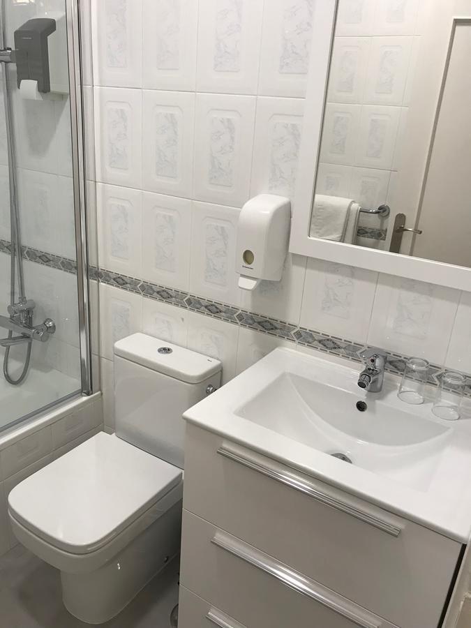 Apartamentos Apolo Мадрид Екстер'єр фото